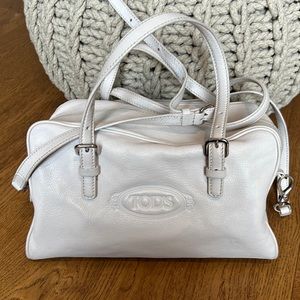 Authentic Tod’s crossbody shoulder bag